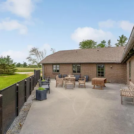 Hébergement de vacances Gorgeous In With Kitchen *