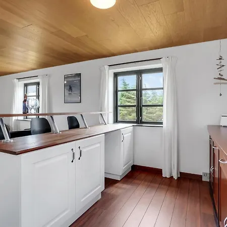 Gorgeous In With Kitchen